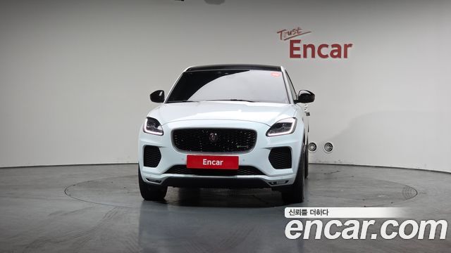 Jaguar E-PACE 2018 — photo 3