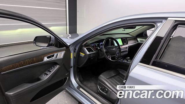 Genesis G80 2017 — photo 10