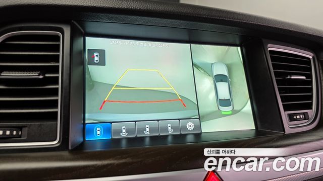 Genesis G80 2017 — photo 16
