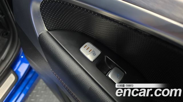 Genesis G70 2019 — photo 18