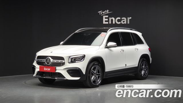 Mercedes-Benz GLB-Class 2022 — photo 1