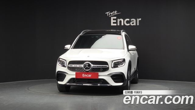 Mercedes-Benz GLB-Class 2022 — photo 3
