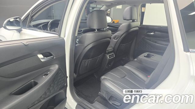 Hyundai Santafe 2021 — photo 11