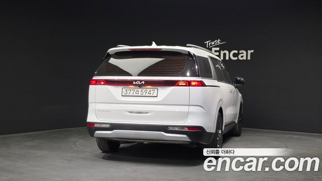 Kia Canival 2022 — photo 4