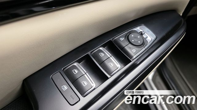 Kia Canival 2022 — photo 14