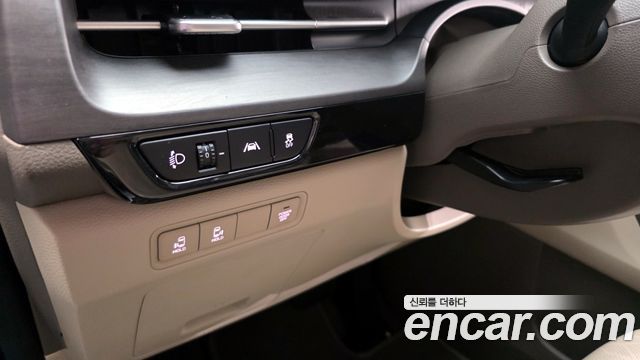 Kia Canival 2022 — photo 15