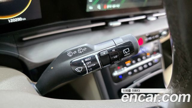 Kia Canival 2022 — photo 16