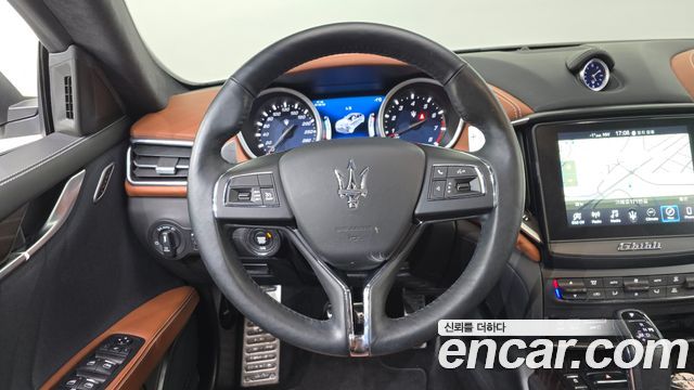Maserati Ghibli 2020 — photo 13