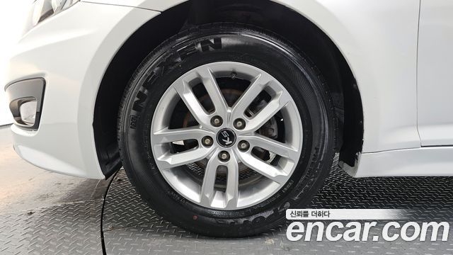 Kia K5 2012 — photo 5