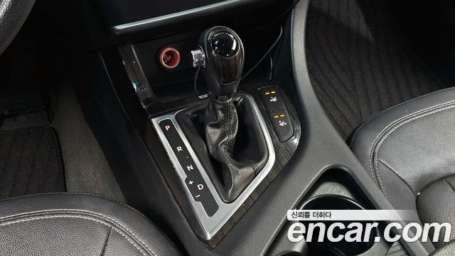 Kia K5 2012 — photo 9