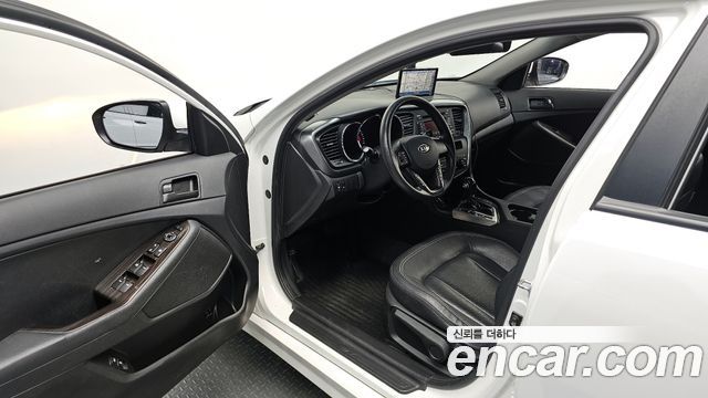 Kia K5 2012 — photo 11