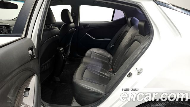 Kia K5 2012 — photo 12