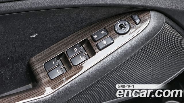 Kia K5 2012 — photo 19
