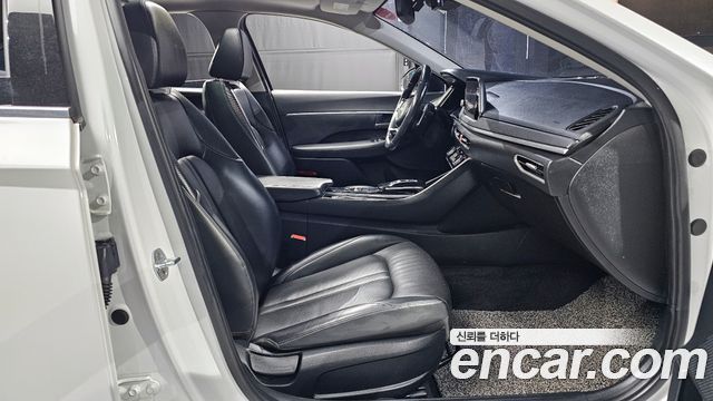 Hyundai Sonata 2020 — photo 11