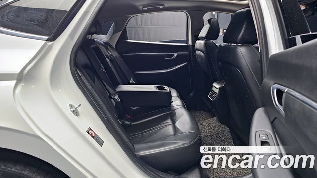 Hyundai Sonata 2020 — photo 12