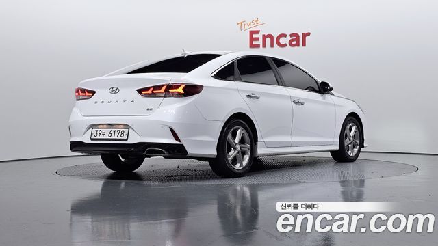 Hyundai Sonata 2018 — photo 2