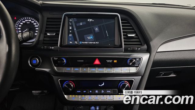 Hyundai Sonata 2018 — photo 15