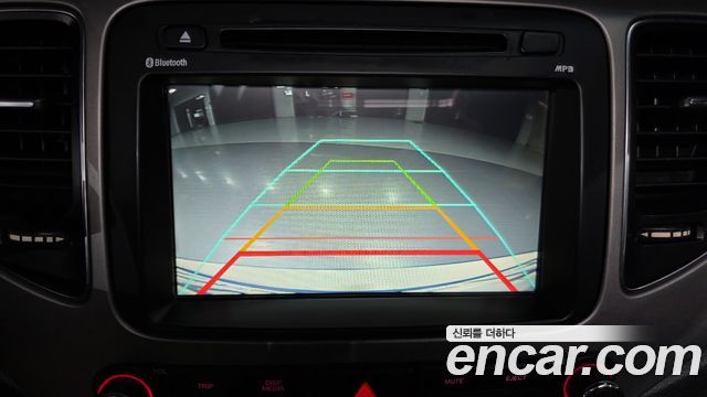 Kia Carens 2014 — photo 16