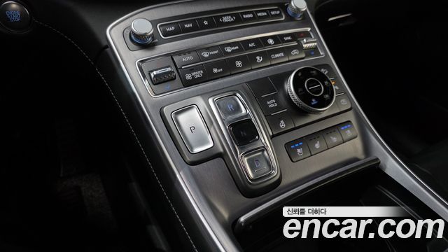 Hyundai Santafe 2023 — photo 9
