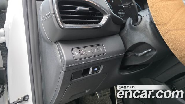 Hyundai Santafe 2023 — photo 14