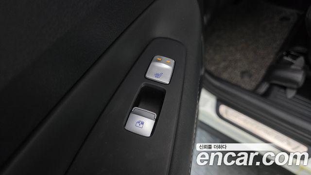 Hyundai Santafe 2023 — photo 19