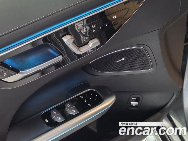 Mercedes-Benz C-Class 2022 — photo 11