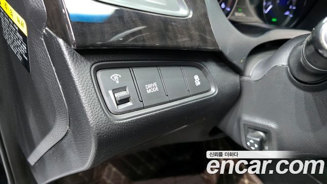 Hyundai Grandeur 2015 — photo 17