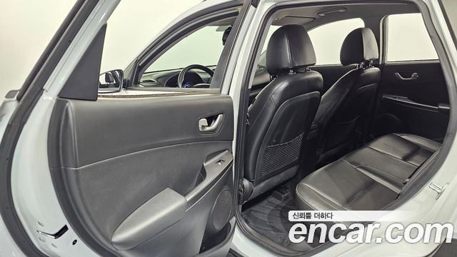 Hyundai Kona 2018 — photo 11