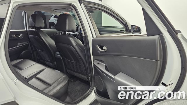 Hyundai Kona 2018 — photo 13
