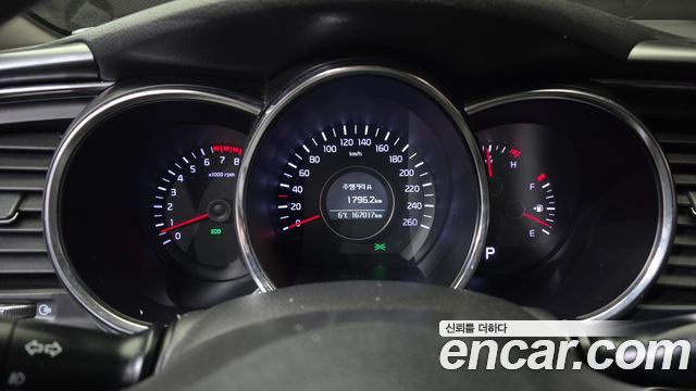 Kia K5 2014 — photo 8