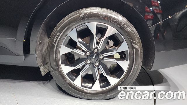 Kia Canival 2022 — photo 5
