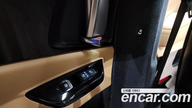Kia Canival 2022 — photo 19