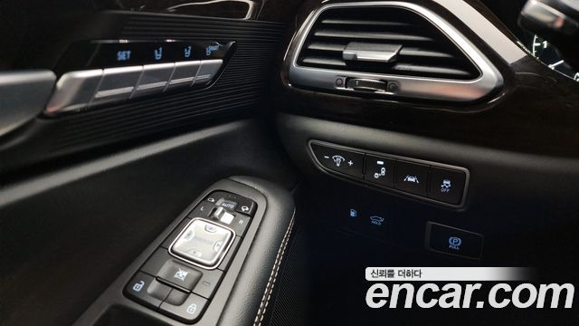 Genesis G90 2021 — photo 17