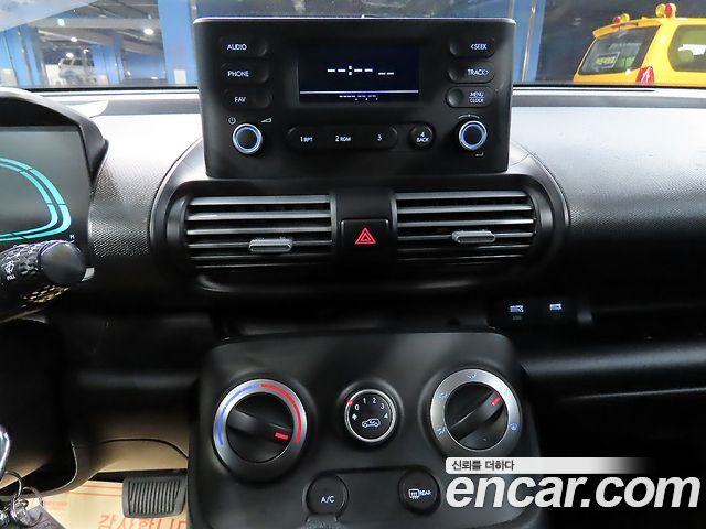 Hyundai Casper 2023 — photo 11