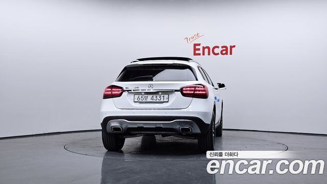 Mercedes-Benz GLA-Class 2019 — photo 4