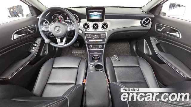 Mercedes-Benz GLA-Class 2019 — photo 7