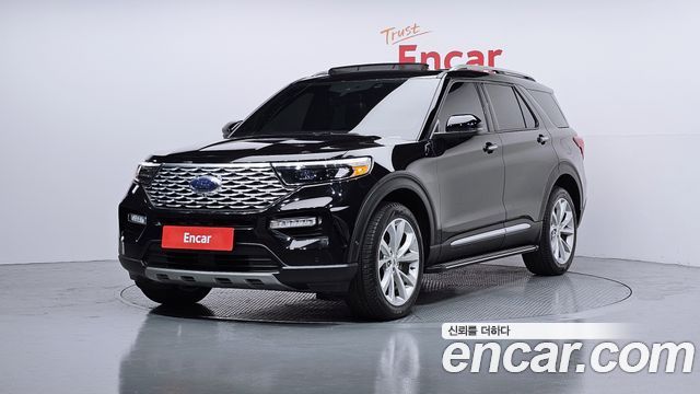 Ford Explorer 2023 — photo 1