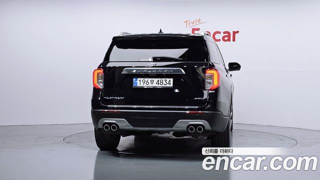 Ford Explorer 2023 — photo 4