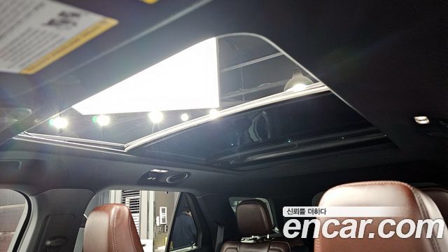 Ford Explorer 2023 — photo 19