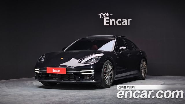 Porsche Panamera 2023 — photo 1