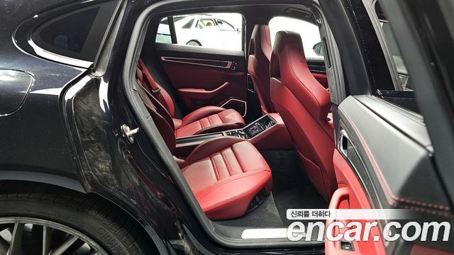 Porsche Panamera 2023 — photo 12