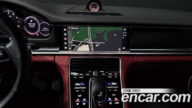 Porsche Panamera 2023 — photo 14