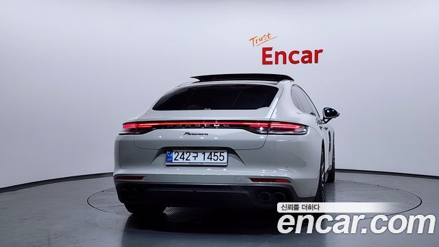 Porsche Panamera 2022 — photo 4