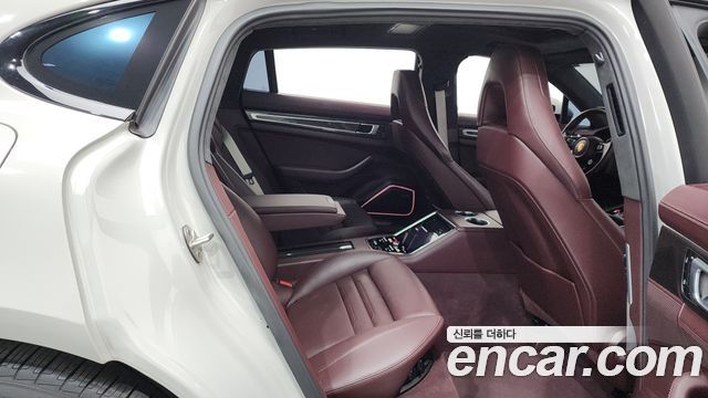 Porsche Panamera 2022 — photo 12