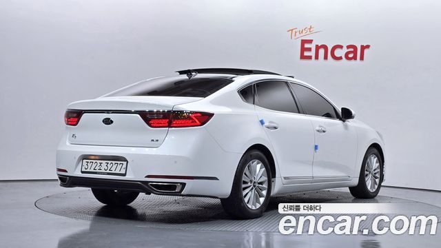 Kia K7 2018 — photo 2