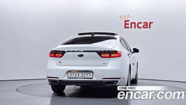 Kia K7 2018 — photo 4