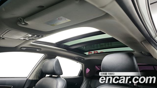 Kia K7 2018 — photo 19