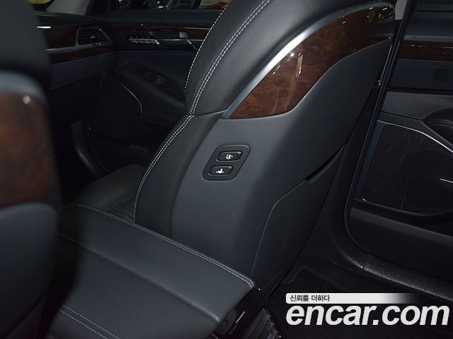 Genesis EQ900 2018 — photo 16