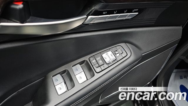 Genesis EQ900 2018 — photo 13