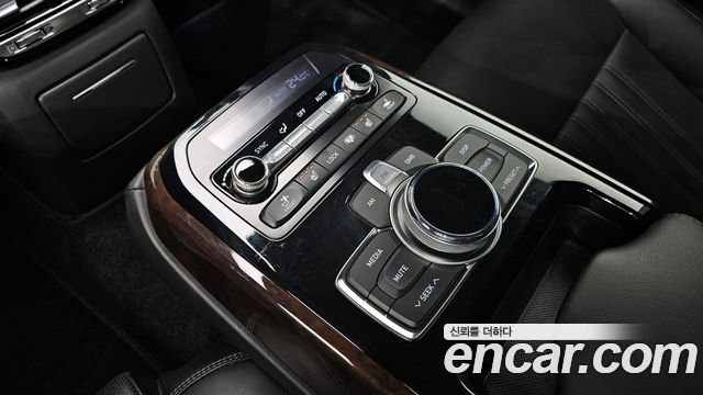 Genesis EQ900 2018 — photo 20